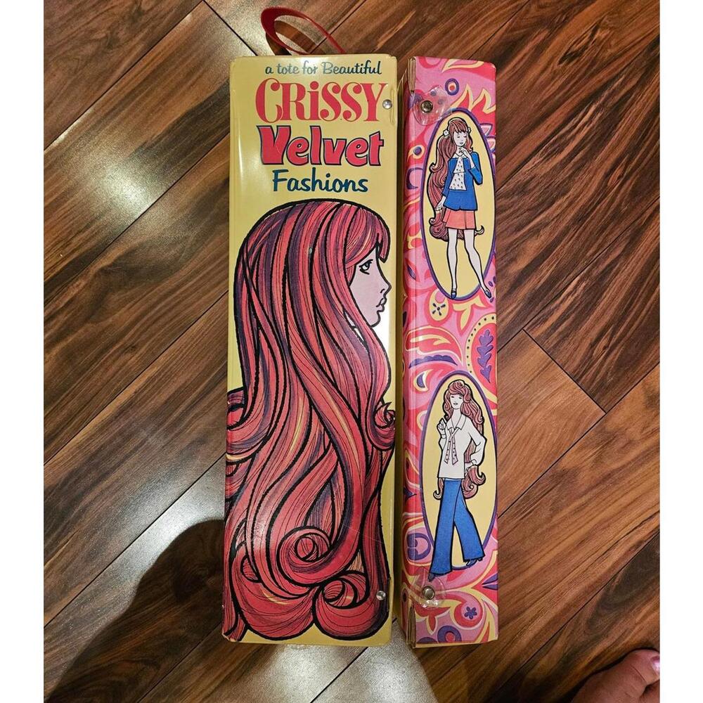Crissy doll & case vintage
